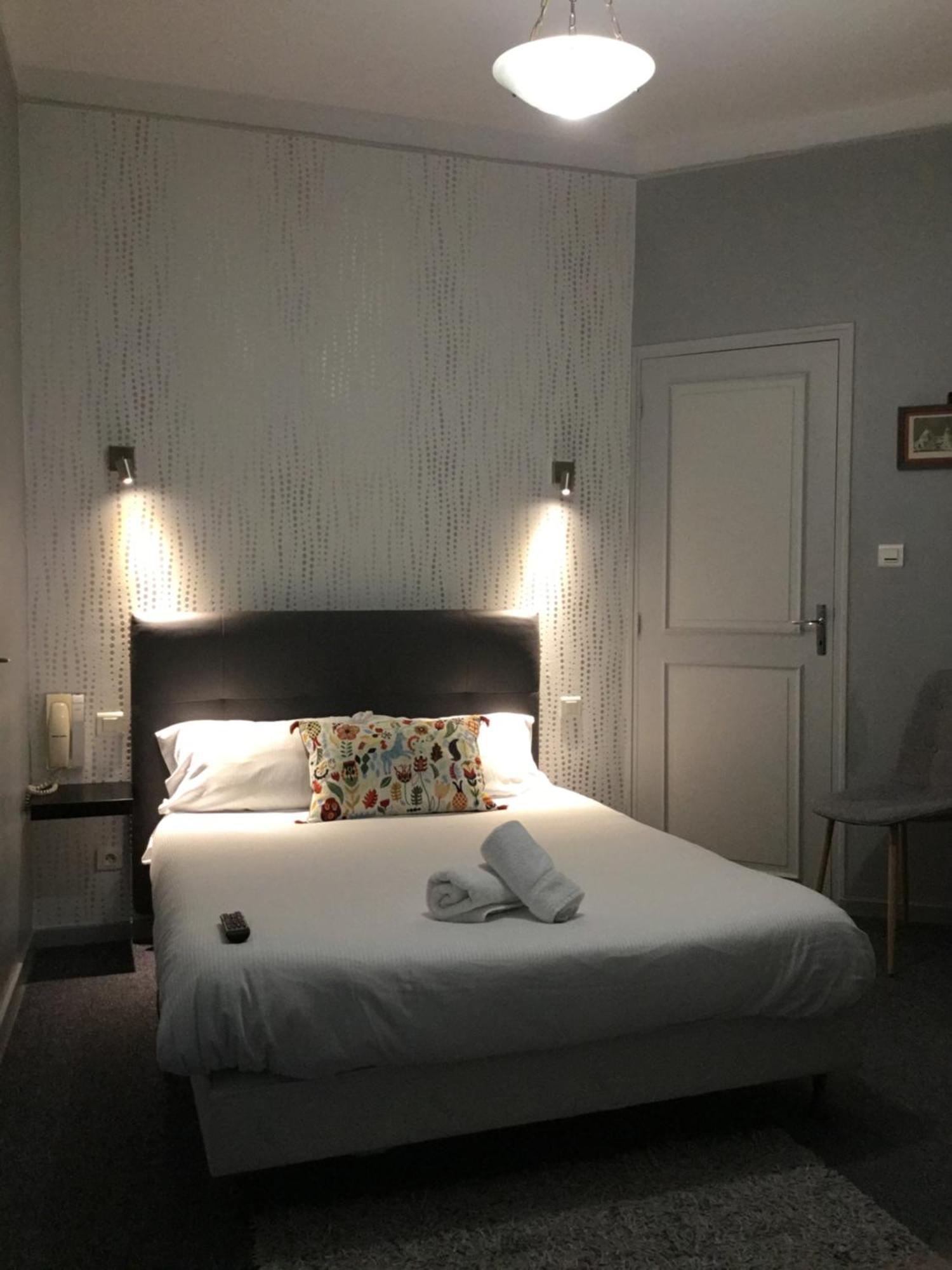 Hotel Le Pont Napoleon La Celle-sous-Gouzon Екстериор снимка
