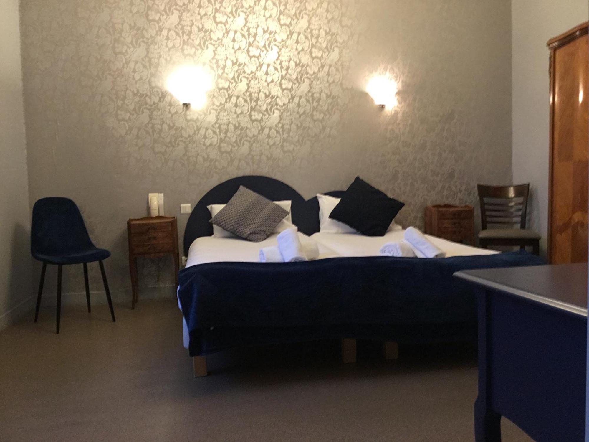 Hotel Le Pont Napoleon La Celle-sous-Gouzon Екстериор снимка